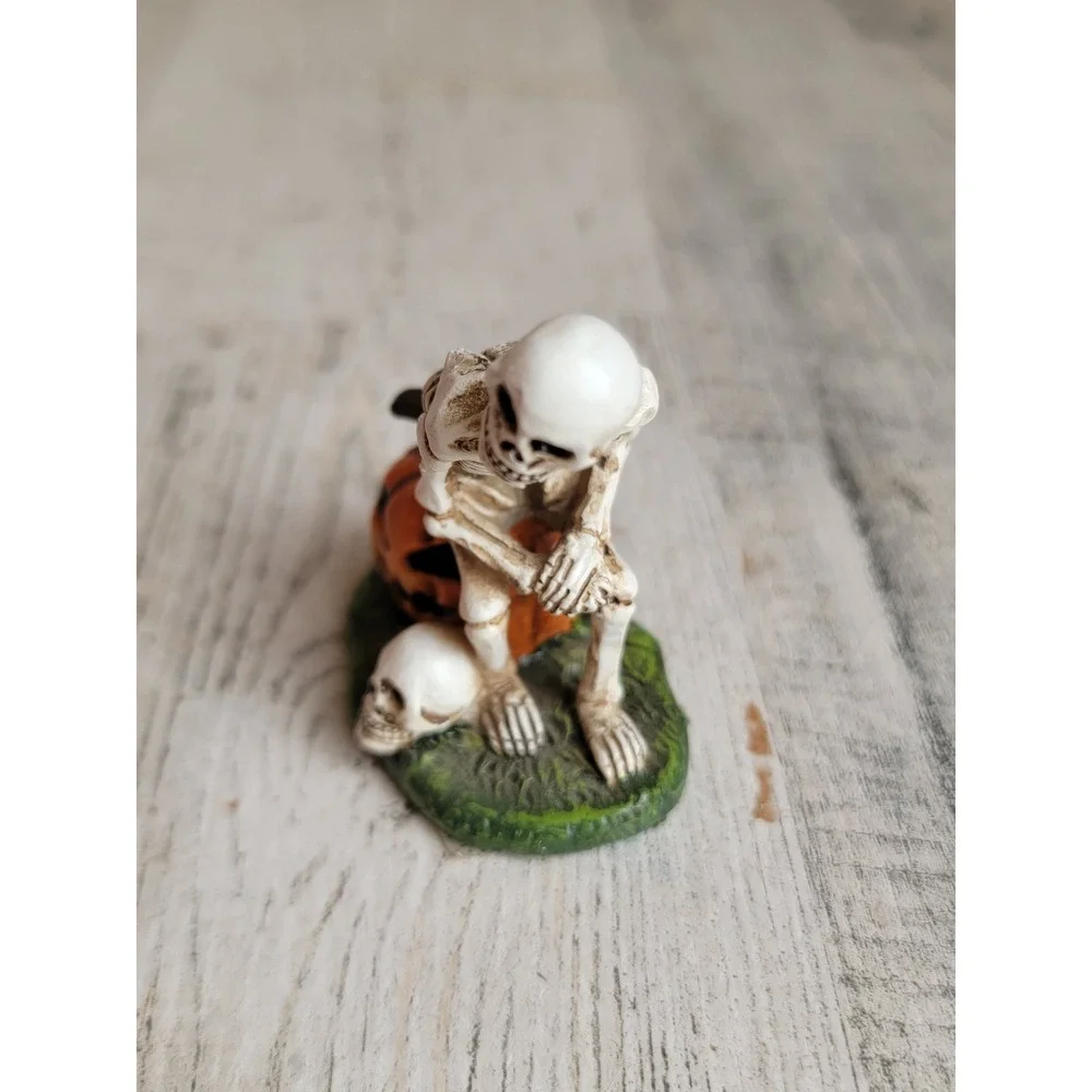 Halloween village sitting skeleton jack O'Lantern skull accessory bones